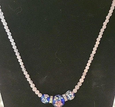 Collar de cuarzo blanco con bolas de flores cierre de palanca 18 pulgadas con pendientes Foto 1 de 4