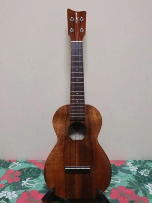 Kamaka HF-2 Hawaiian Core Ukulele - Image 1 of 4