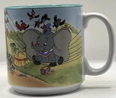 Taza Dumbo Clásicos Animados Disney De Colección -1941 Parques Temáticos Resort Foto 1 de 4