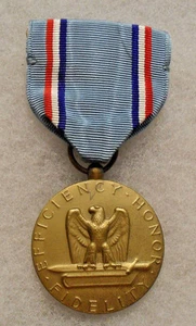 ANFANG 60ER JAHRE LUFTWAFFE GUTE FÜHRUNG MEDAILLE ANSTECKNADEL RÜCKSEITE - Bild 1 von 3