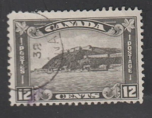 Canada Scott Unitrade 174 12 cents Quebec Citadel Stamp Used Fine - Very Fine - Picture 1 of 2