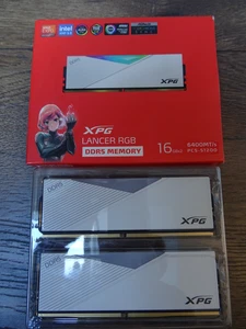 ADATA XPG LANCER RGB White Edition UDIMM 32GB Kit, DDR5-6400, CL32-39-39 - Bild 1 von 1