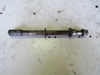 Honda CB900C CB900 1982 eje trasero Foto 1 de 4