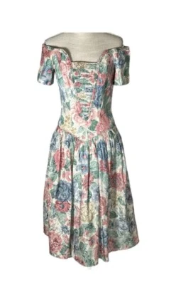 Vestido midi floral vintage hecho en Unión Foto 1 de 4