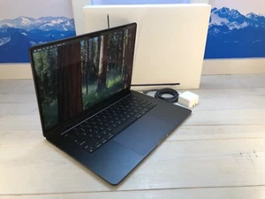 Apple MacBook Air 2024 15" Laptop M3 256GB SSD 8GB RAM Midnight w/Box 67 Cycles - Picture 1 of 12