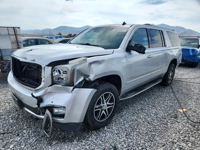 Faro derecho pasajero HID Opt T4F se adapta a 15-20 YUKON 2504836 Foto 1 de 4