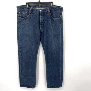 Levi's 501 Men's Button Fly Classic Rise Relaxed Fit Jeans Sz 40 Dark Wash - Picture 1 of 11