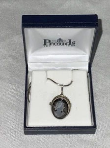 Vintage Sterling Silver Italy silver grey CAMEO Pendant Brooch Necklace 18" - Picture 1 of 9