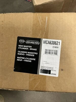 Master Cylinder Carquest M630621 fits 2008 Ford E-350 Super Duty w/PB & SC NOS - Image 1 of 3