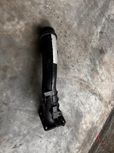 2014-2020 MERCEDES CLA250 X156 2.0L ENGINE THROTTLE CHAMBER AIR DUCT TUBE OEM - Picture 1 of 7