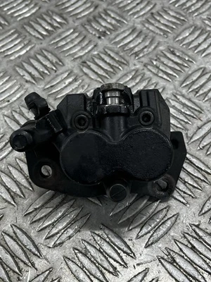 Pinza de freno trasera Triumph 1050 Sprint ST 2008 2008 - 2010 Foto 1 de 4