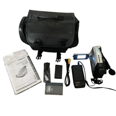 Panasonic PV-L354D Palmcorder VHS-C Camcorder & Accessories Charger Bag Tape - Image 1 of 4