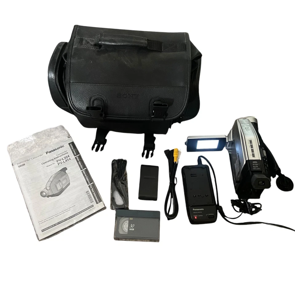 Panasonic PV-L354D Palmcorder VHS-C Camcorder & Accessories Charger Bag Tape - Image 1 of 4
