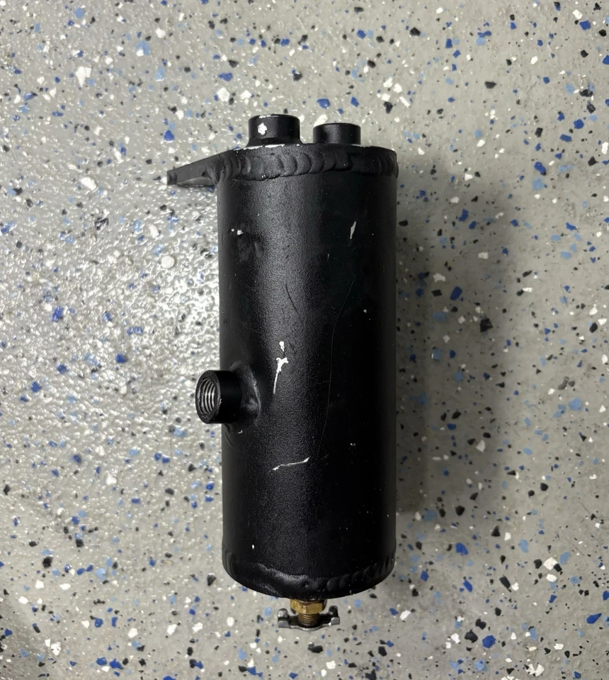 ⭐ 16 + CADILLAC ATS-V CT4-V CTS XTS 3.6 LF4 TURBO RENICK OIL SEPERATOR CATCH CAN - Изображение 1 из 1