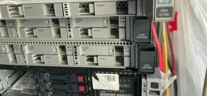 Cisco UCS C220 M3BE 16 Core 2x E5-2650 Xeon 2Ghz CPU 64GB RAM 4 x 500 GB SATA HD - Picture 1 of 1