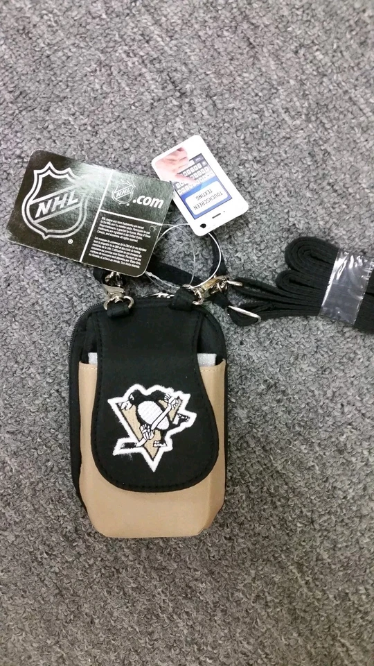 Pittsburgh Penguins Purse Plus Touch Phone ID Wallet Charm 14 Gift Bag Compact  - Image 1 of 1