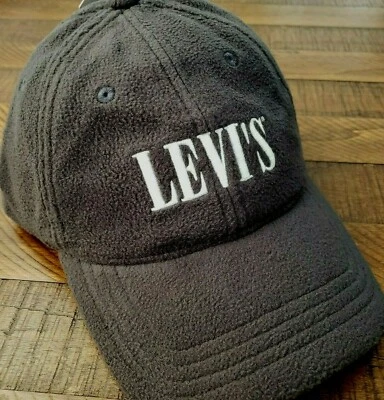 NUEVO CON ETIQUETAS GORRA DE BOLA LEVI'S POLAR POLAR POLAR POLAR LOGOTIPO SERIF Snapback GRIS BREZO Pestaña Roja  Foto 1 de 4