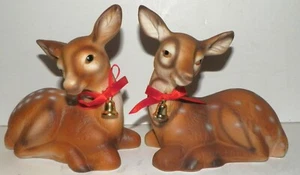 2 Estatuillas Vintage Cerámica Ciervo Bambi Fawn’s con Campana 4.75” x 4.5” Navidad - Imagen 1 de 6