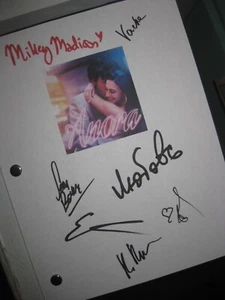 Guión de película firmado por Anora X7 Sean Baker Mikey Madison Yura Borisov Ella Rubin RPT - Imagen 1 de 1
