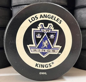 Puck gioco ufficiale vintage Los Angeles Kings NHL 2000 Inglasco Canada - Foto 1 di 4