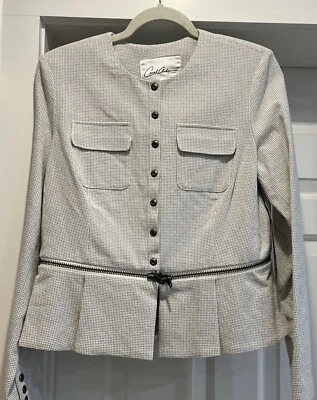 Nuevo con etiquetas Blazer Cabi #205 Cremallera Blanco Usado en Excelente Condición Talla 6 Carol Anderson Por Invitación $178 Foto 1 de 4