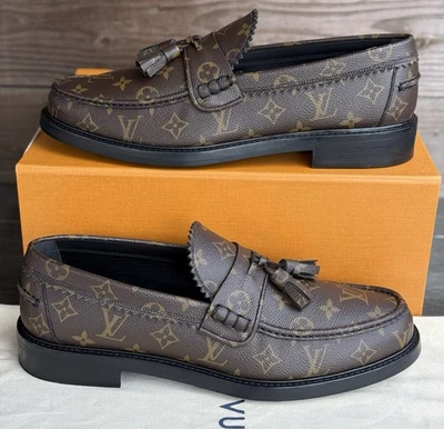 Mocasines Louis Vuitton Voltaire Borla Nigo Colaboración Hombres Talla 12 LV / 13 EE. UU. RAROS Foto 1 de 4