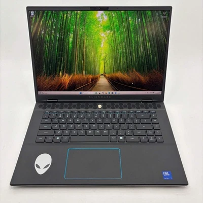 Alienware M16 R2 16" Core Ultra 7 155H 3.8GHz 32GB RAM 1TB SSD GeForce RTX 4070 - Image 1 of 4