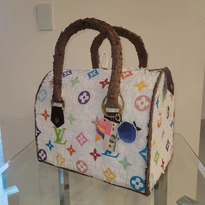 Piñata En Forma De Cartera Mujer Foto 1 de 3