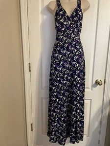 Diane Von Furstenberg Samsun Floral 100% Silk Wrap Dress 2 Preppy Coquette - Picture 1 of 8
