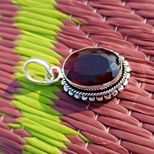 Faceted Garnet Gemstone 925 Sterling Silver Pendant Jewelry GIft For Daughter - Picture 1 of 4