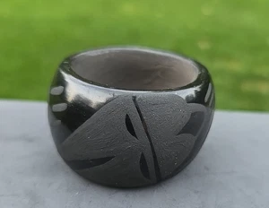 Santa Clara Pottery Matte on Black Signed Rencie Mini Seed Pot - Picture 1 of 12