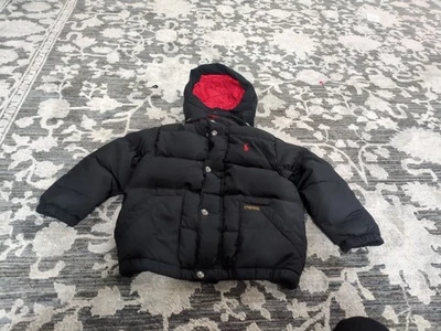 Chaqueta negra Polo Ralph Lauren para niños pequeños talla 4/4t totalmente nueva. Foto 1 de 4