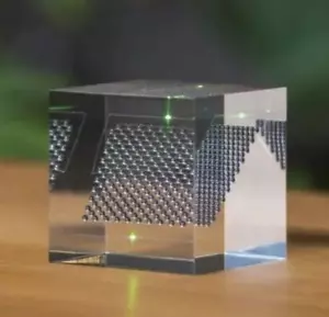 SPHELAR OGGETTI SPHELAR CUBO SPHELAR M Celle Solari con Luce Omnidirezionale GIAPPONESE NUOVO - Foto 1 di 18