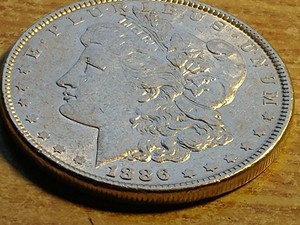 AU 1886 Morgan Silver Dollar, Error stretch strike legends. Doubled lettering!🎇