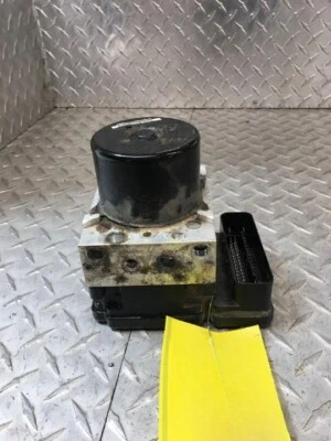 2014-2015 Ford Transit Connect ABS Anti-Lock Brake Pump Assembly OEM - Image 1 of 4