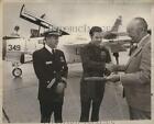 1974 Press Photo Lt. Lee Morris with Lt. Hal W. Pike and W. J. O&#39;Connell