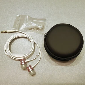 Super Bass Metall Kopfhörer Rosa In-Ear Headset Ohrhörer Turbine Piston - Zdjęcie 1 z 6