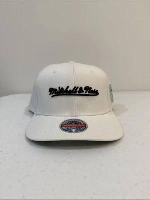 Gorra Mitchell and Ness clásica SnapBack Foto 1 de 4