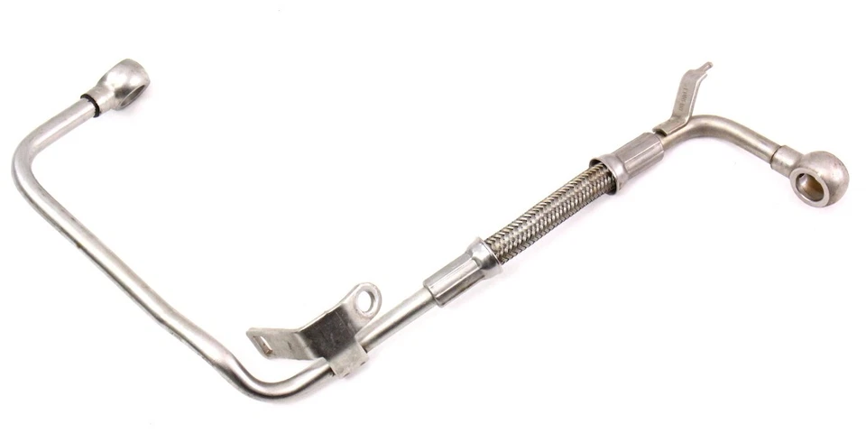 Línea de alimentación de aceite turbo VW Jetta GTI MK5 Eos Passat Audi TT A3 2.0T - 06F 145 778 F Foto 1 de 1