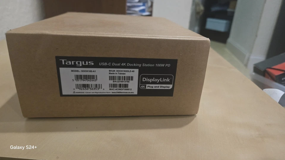 Estación de Acoplamiento Targus USB-C Doble 4K con Entrega de Energía 100W Foto 1 de 1