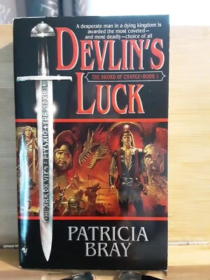 Devlin's Luck Bk. I Signed by Patricia Bray (2002, Mass Market) Foto 1 de 4
