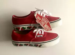 NWT Vans Old Skool Red Strawberry Kids UK 13 / US 13.5 / EU 31 - Picture 1 of 7