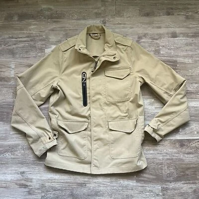 UNDER ARMOUR C1N PHENOM Chaqueta Hombre Pequeña ESTILO EJÉRCITO Beige Poliéster Defecto Menor Foto 1 de 4