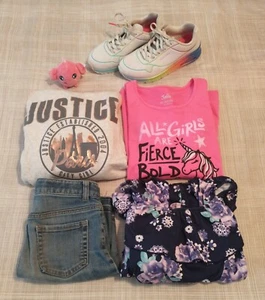 Kleiderpaket Mädchen 10/12 Jeans, Sweatshirt, Kleid, Shorts, Sneaker Schuhe - Bild 1 von 10