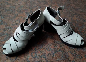 Coclico Taupe Nubuck Strappy Platform Sandals 39 NIB - Picture 1 of 14
