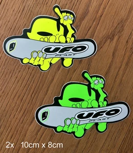2 Sticker Aufkleber UFO Plast Motocross Enduro MTB BMX Snowboard Alien - Bild 1 von 1