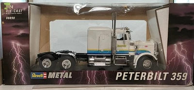 Revell Peterbilt 359 Conventional Truck Scalloway 1967-77 White 1:24 08890 -Rare - Image 1 of 4