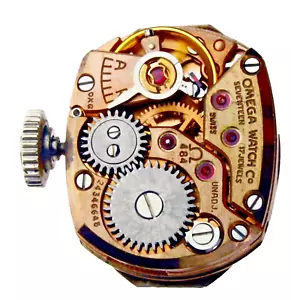 Movimiento de reloj vintage raro Omega Cal 484 17 J talla 12,5 x 15,5 mm funciona - Imagen 1 de 7