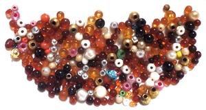 Over 50 Vintage Tiny Multicolor Beads with Hole in the Center - Foto 1 di 5