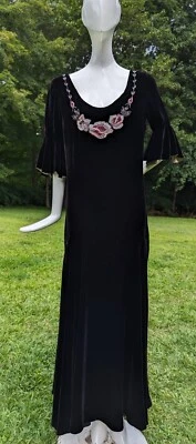 КРАСИВЫЙ 1920-Х ЦВЕТОЧНЫЙ MICROBEAD ЧЕРНЫЙ ШЕЛКОВЫЙ БАРХАТ ПЛАТЬЕ W РАЗВЕВАЮЩИЕСЯ РУКАВА - Изображение 1 из 4